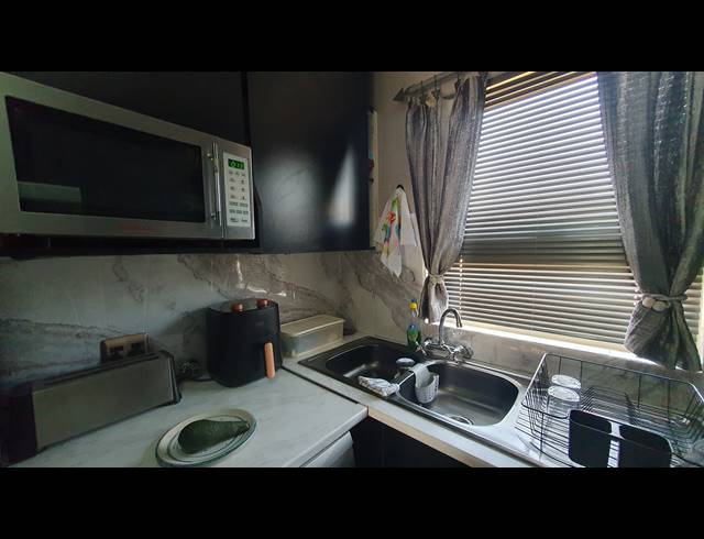 2 BEDROOM SECTIONAL TITLE FOR SALE IN SOUTH CREST